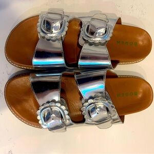 Boden silver metallic scalloped buckle sandals size 10 US